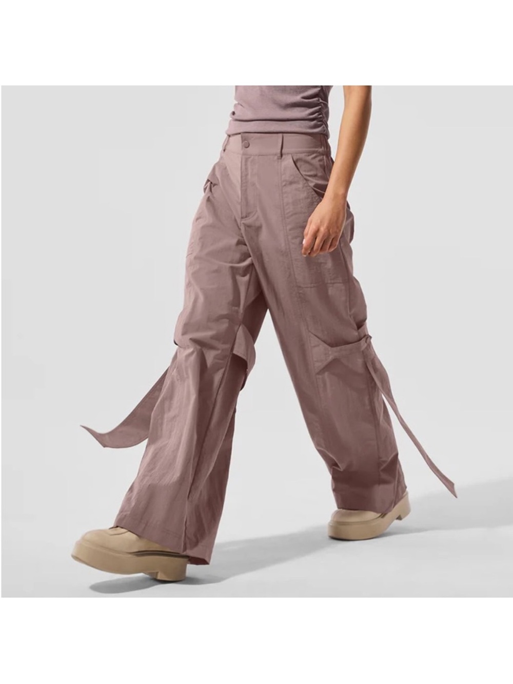 ALO Yoga black, high waist, Voyager Trouser - Picture 6 of 7
